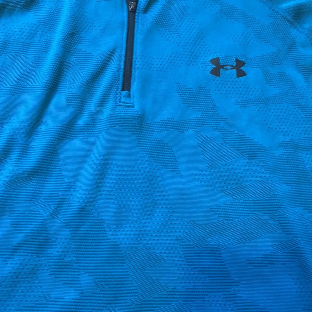 Mens pullover. - Picture 2 of 2